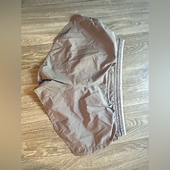 Women’s Nike running shorts - Picture 2 of 4